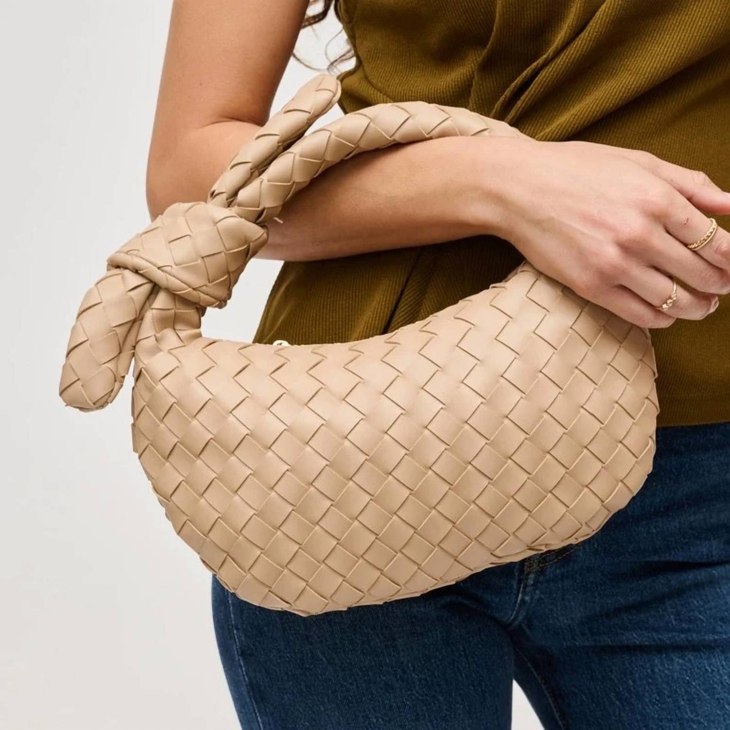 Urban Expressions - Women's Lizbeth Woven Knot Handle Clutch Bag