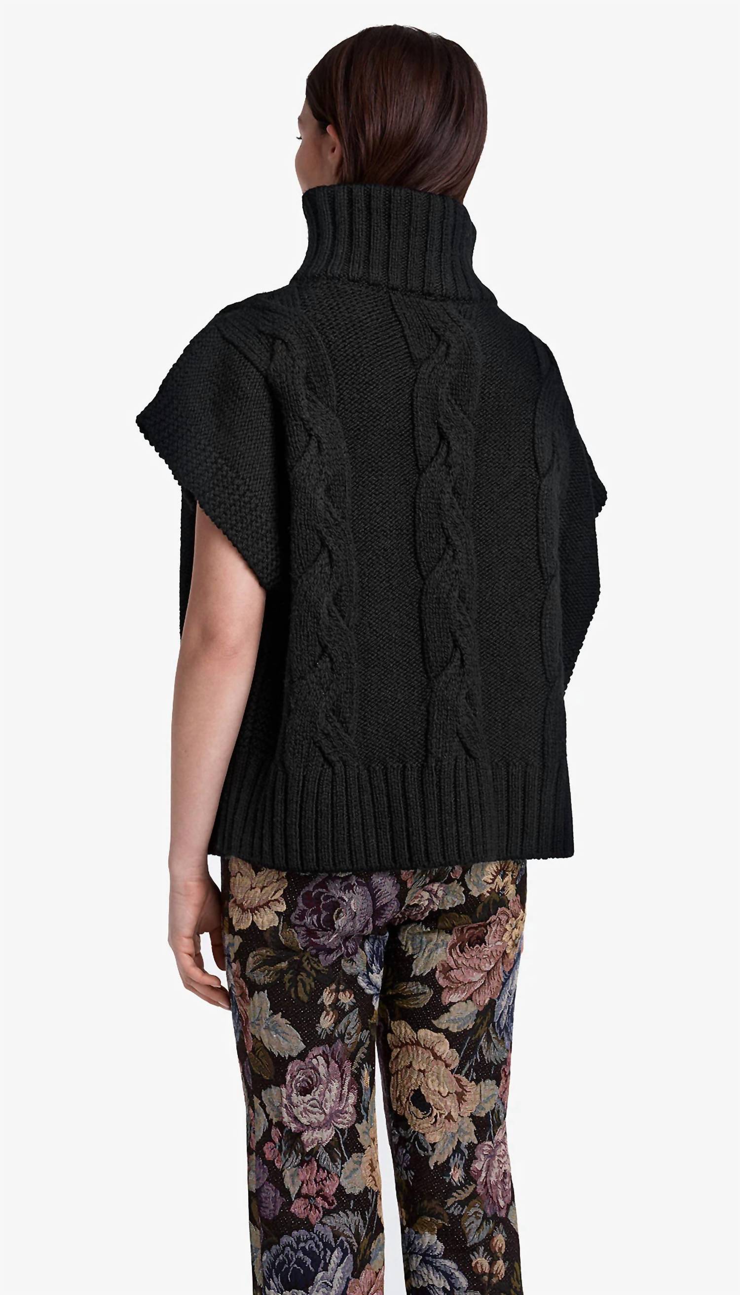 Smythe - Cable Knit Sleeveless Sweater
