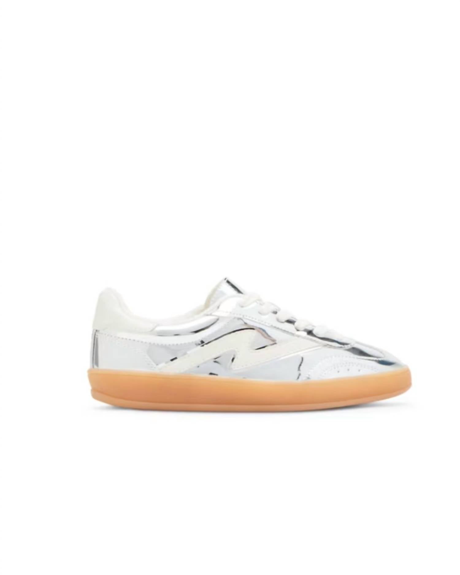 Madden Girl - Women's Giia Low Top Sneaker