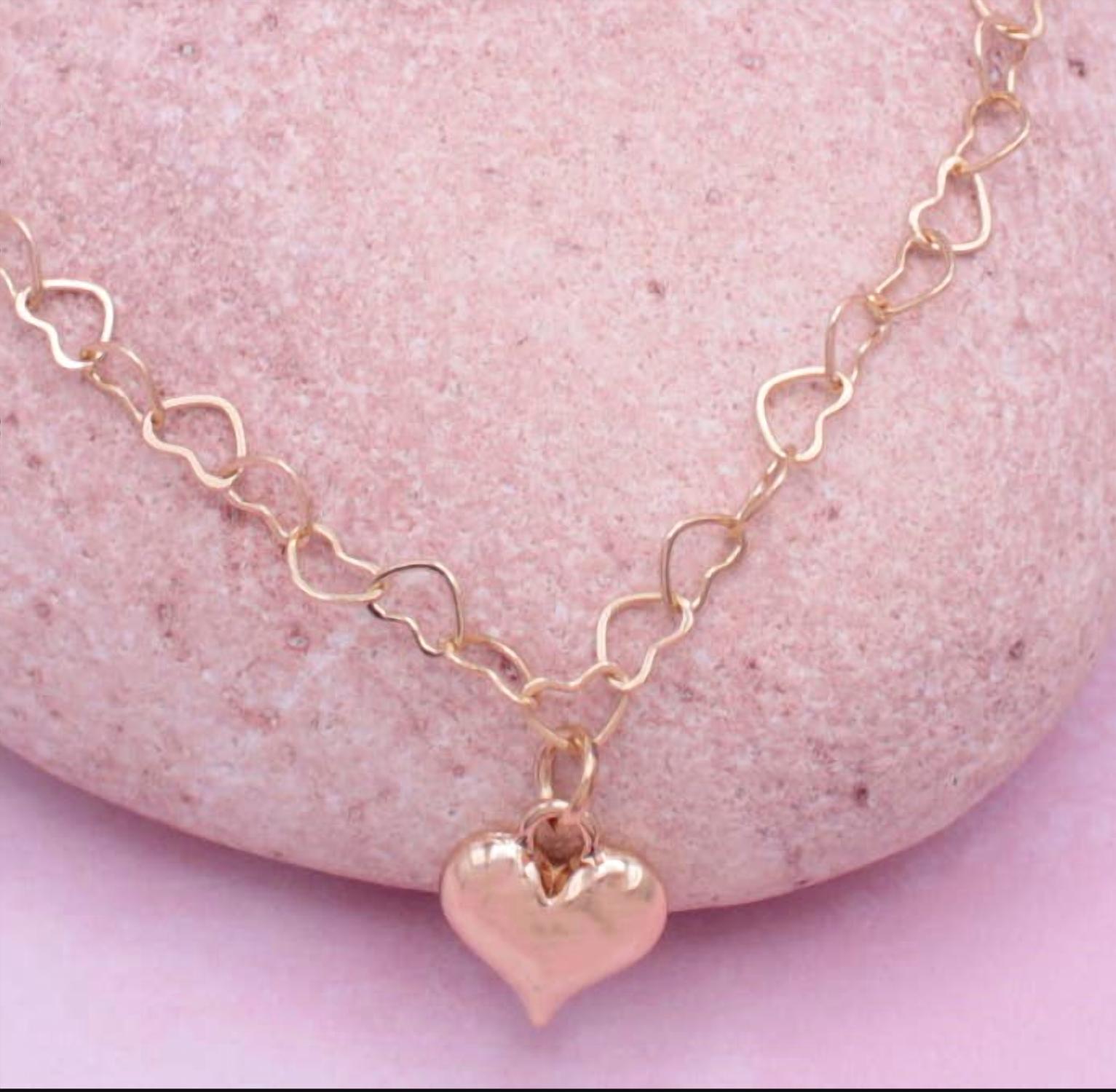Zad - Women's Love Links Heart Chain Bracelet