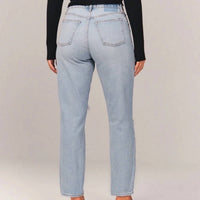 Abercrombie & Fitch - Curve Love High Rise Mom Jean