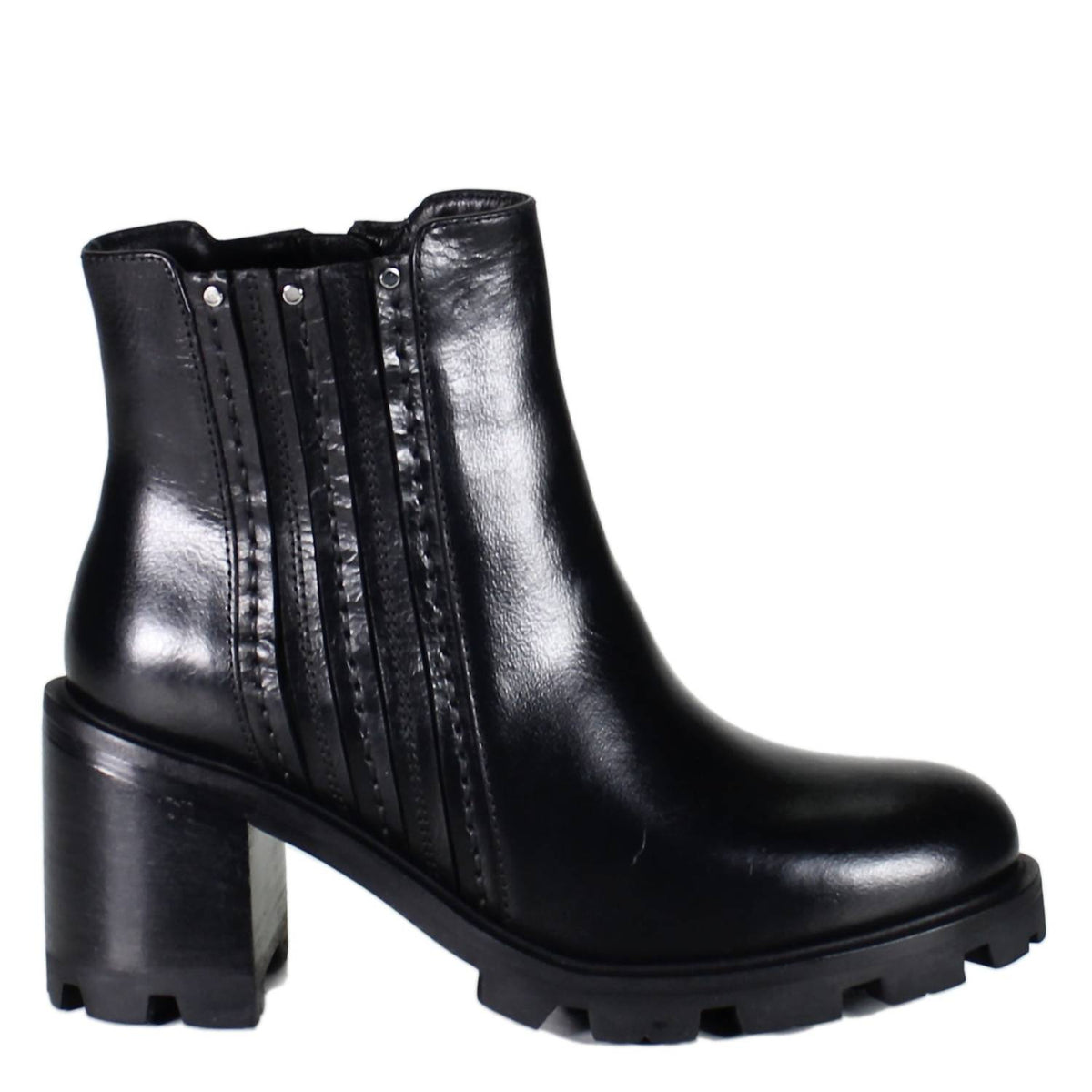 Diba True - Women's Spice Berry Chelsea Boot