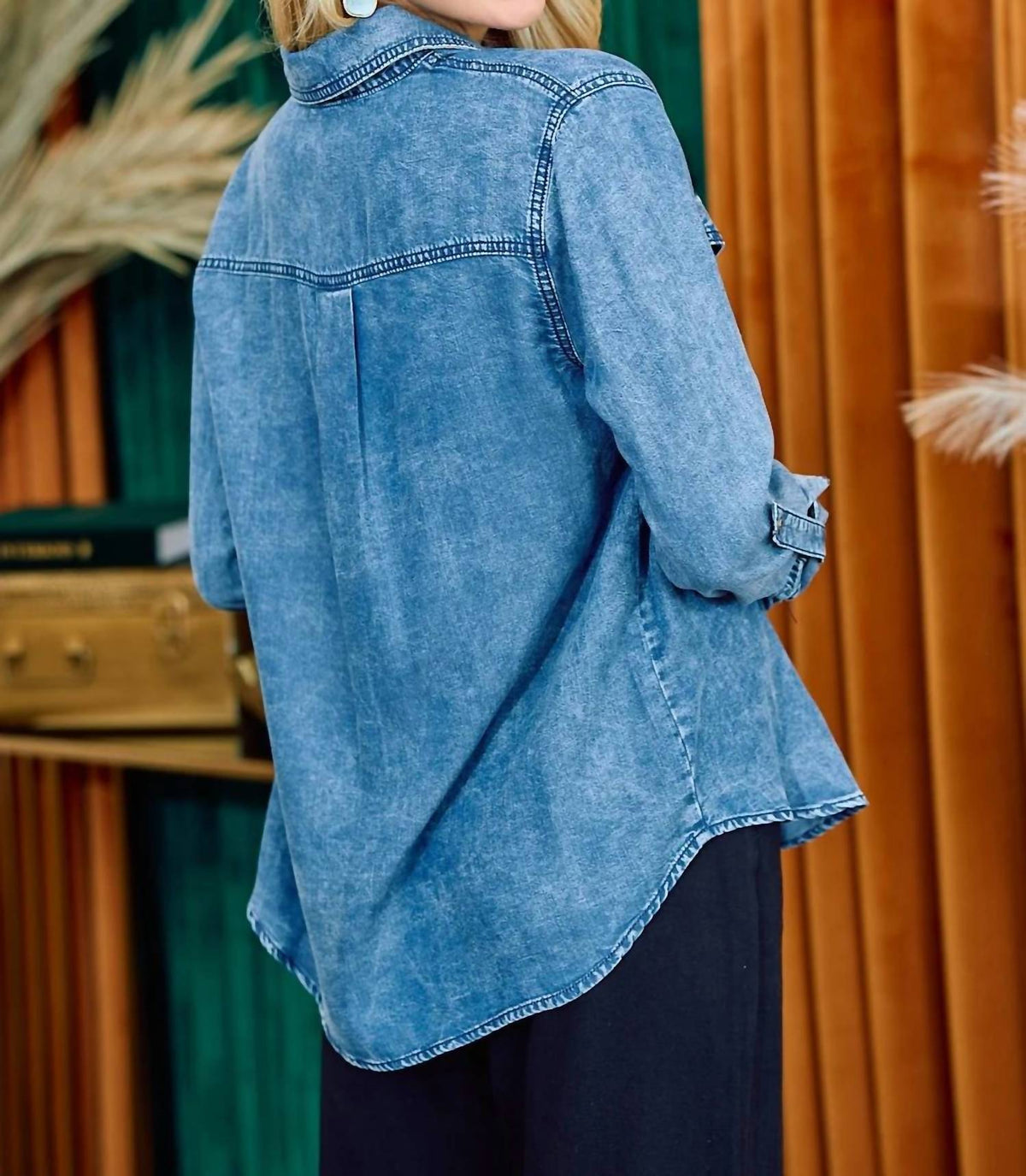 Doe And Rae - Chambray Button Down Shirt