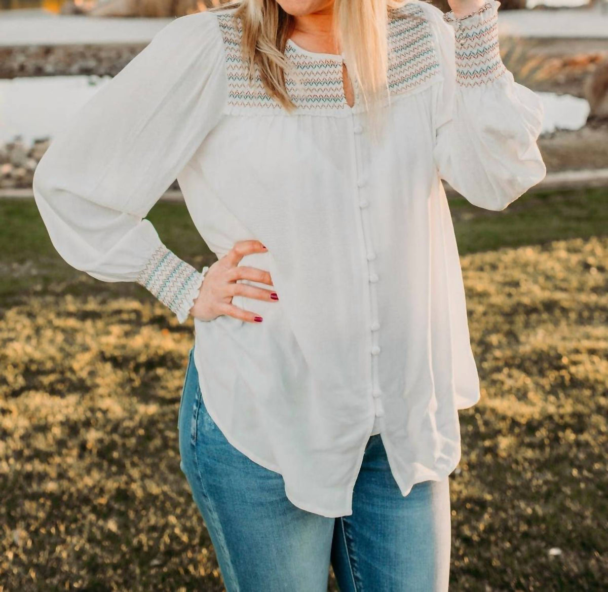 Doe And Rae - Embroidered Button Blouse