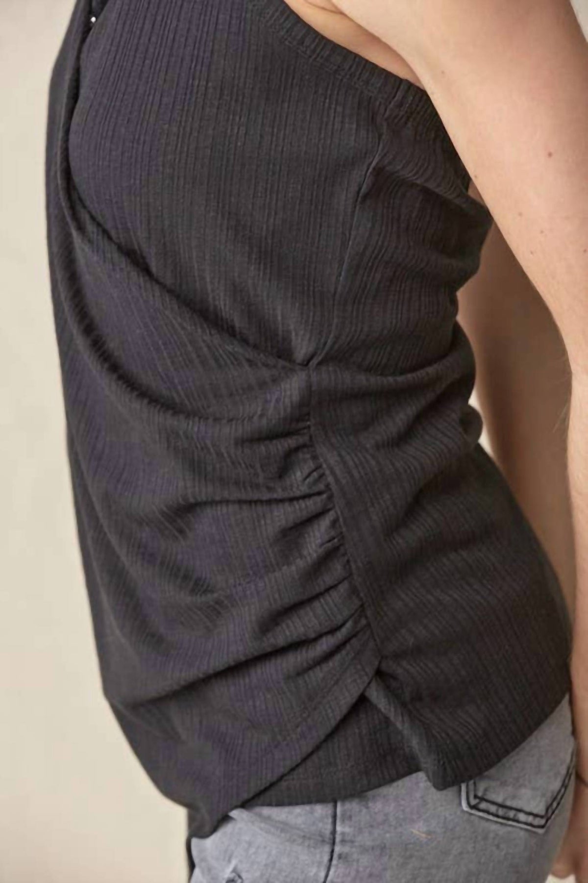 Doe And Rae - Rib Asymmetric Hem Halter Wrap Tank Top