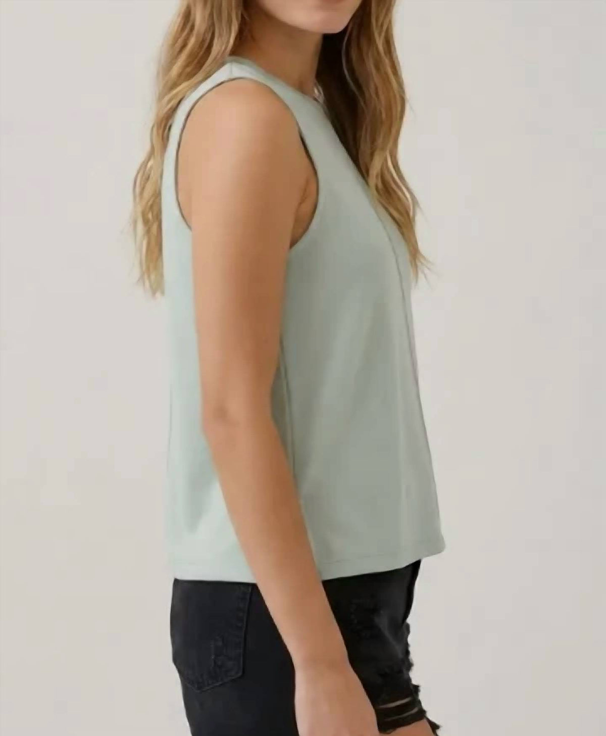 Doe And Rae - Sleeveless Swing Top