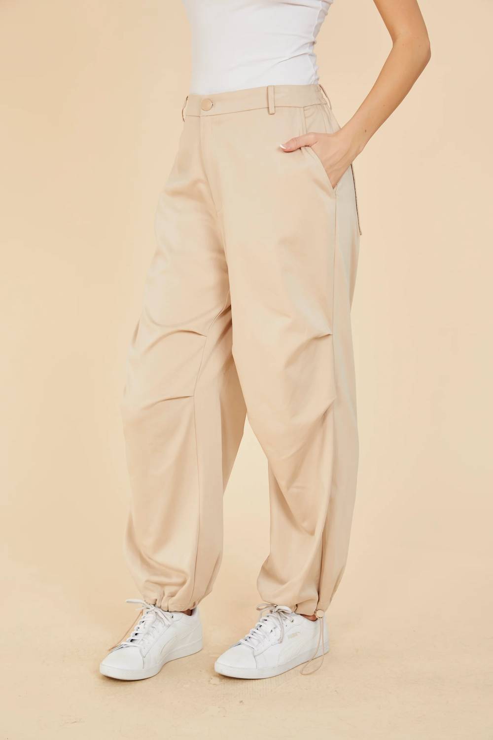 Dolce Cabo - Drawstring Ruched Knee Trousers