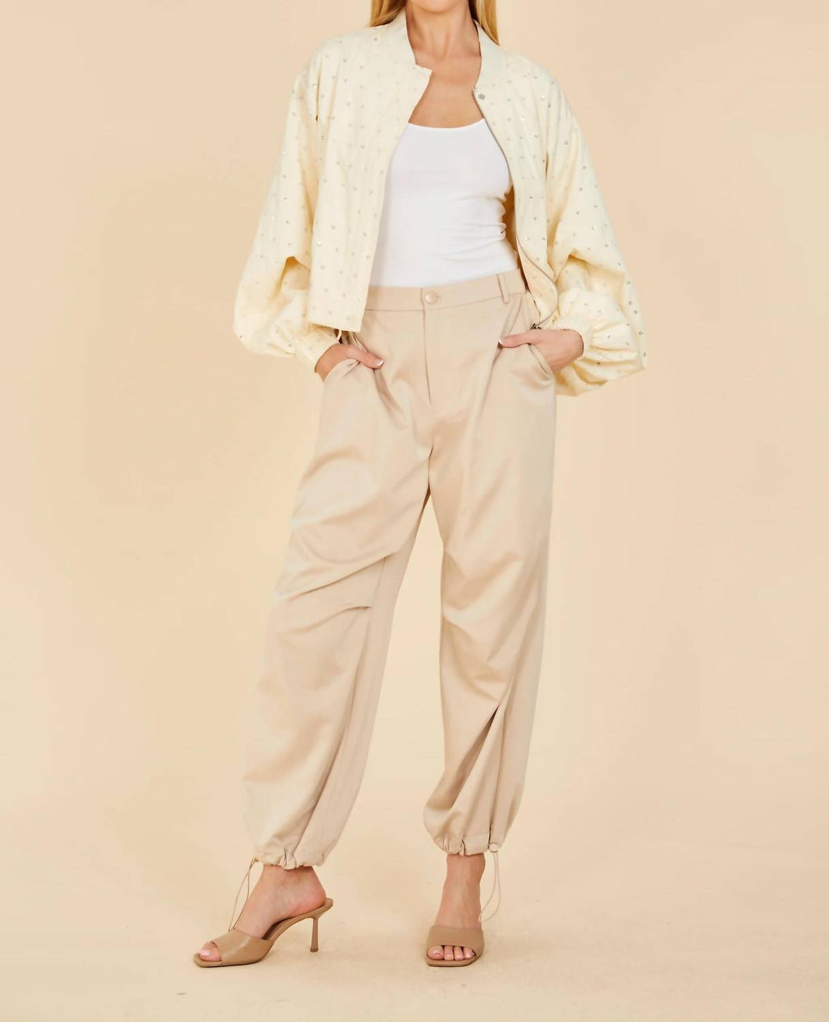 Dolce Cabo - Drawstring Ruched Knee Trousers