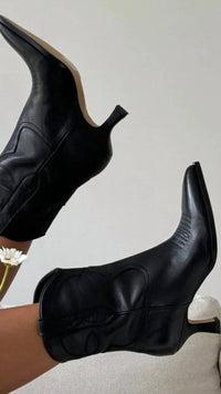 Dolce Vita - Women's Angel Booties - ankle - boots - black - booties
