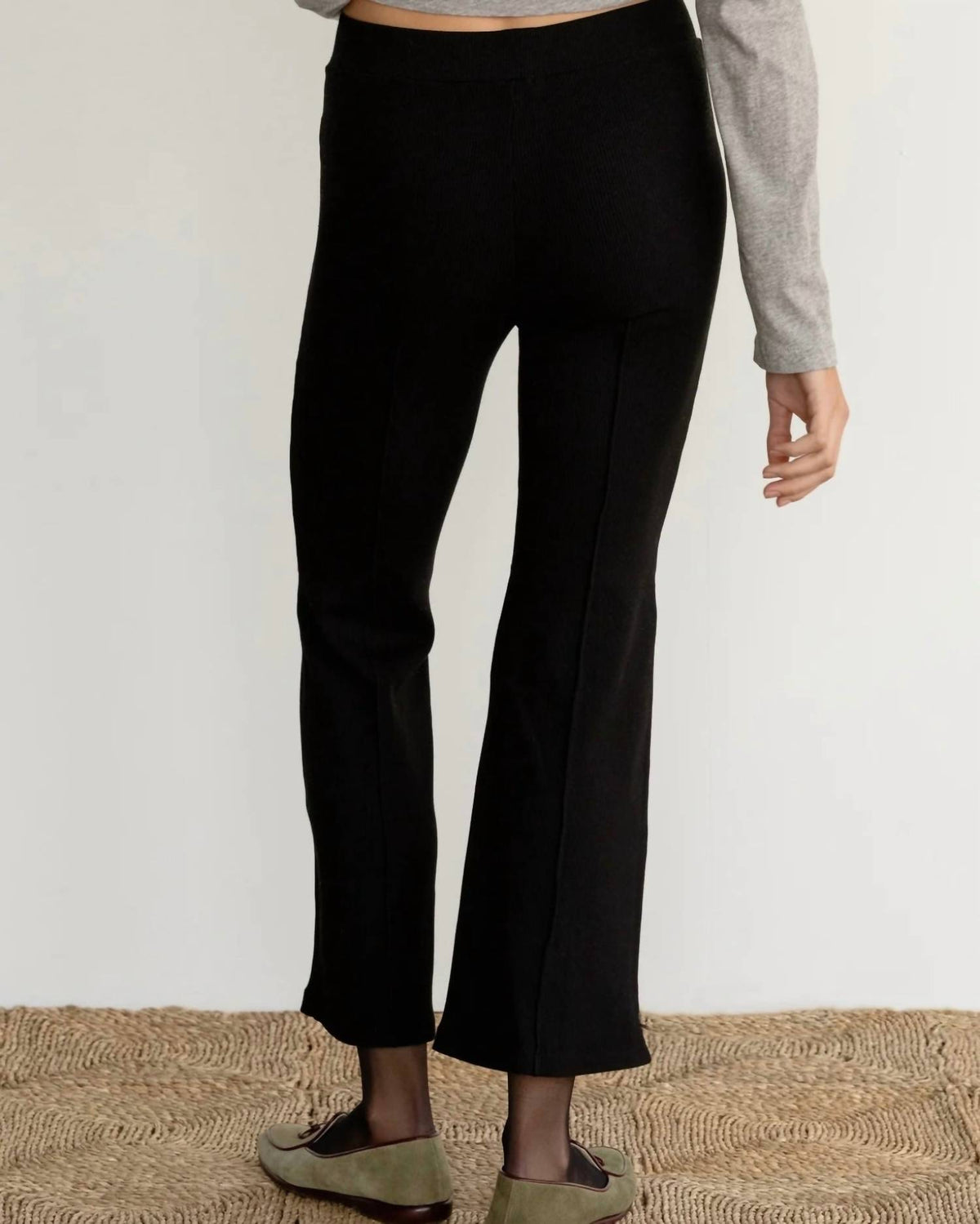 Donni. - Rib Kick Flare Pant