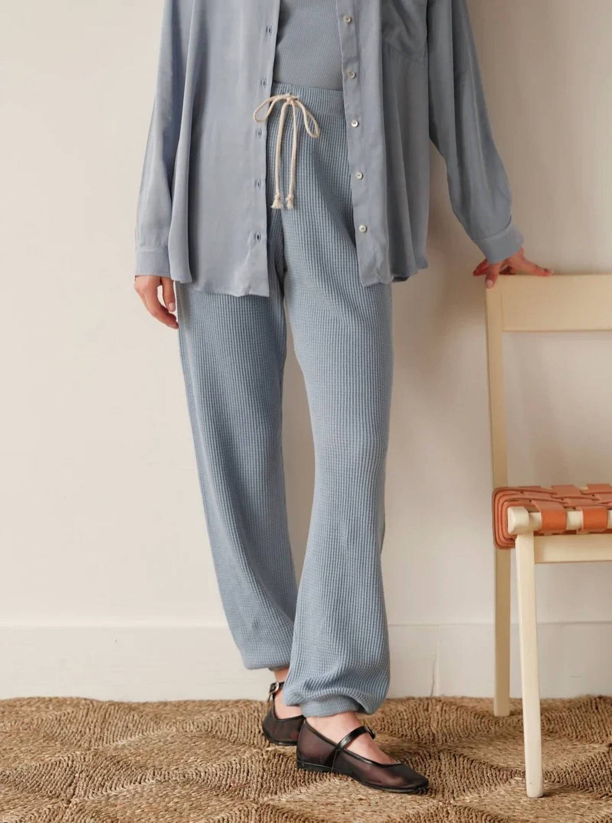 Donni. - Women's Satiny Mandarin Shirt