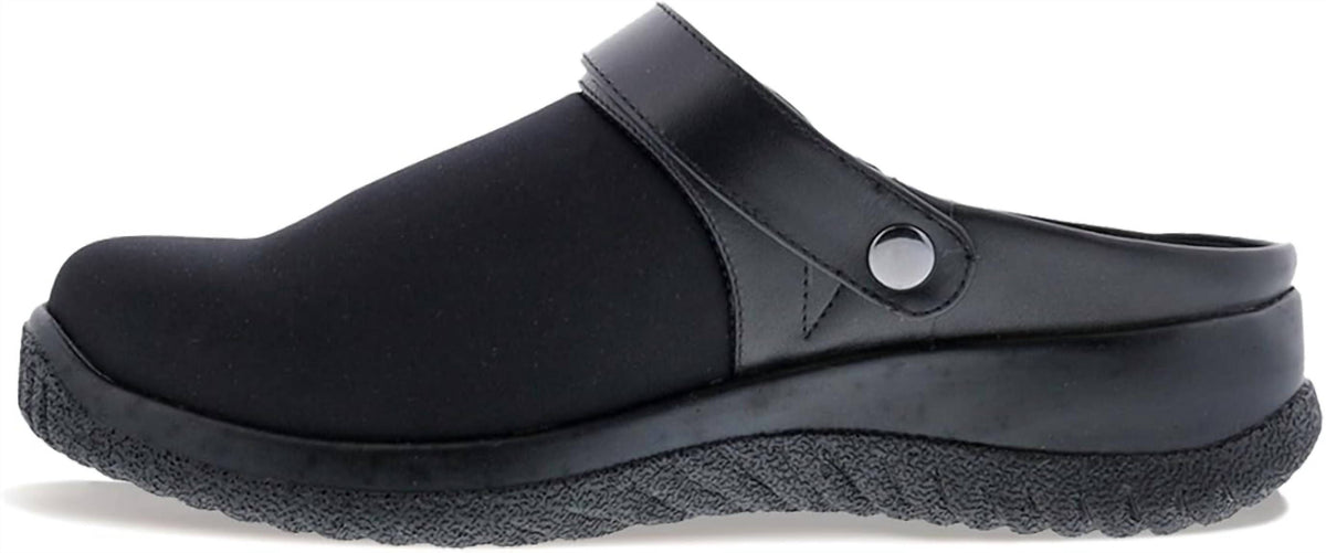 Drew - Women's Savannah Classic Clog