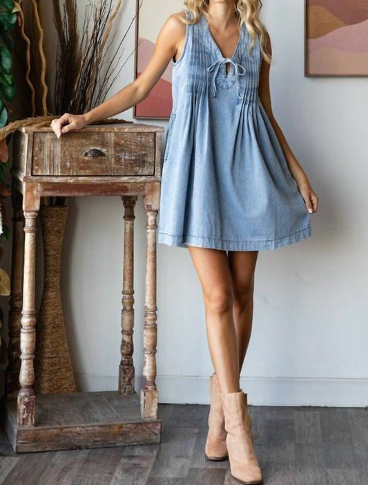 Veveret - Pleated Denim Mini Dress