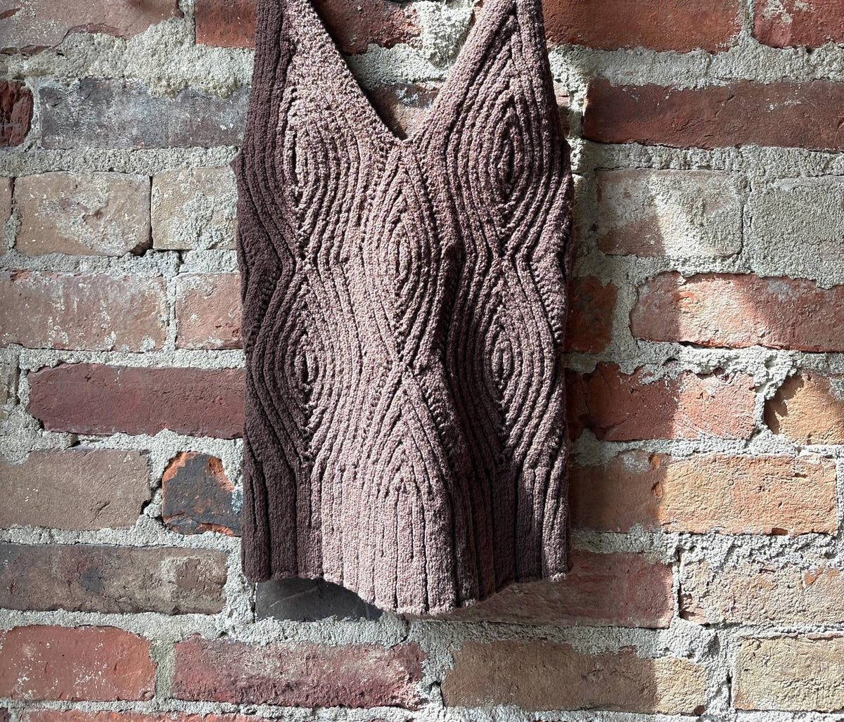 Closed - Women's V-neck Strap Top
