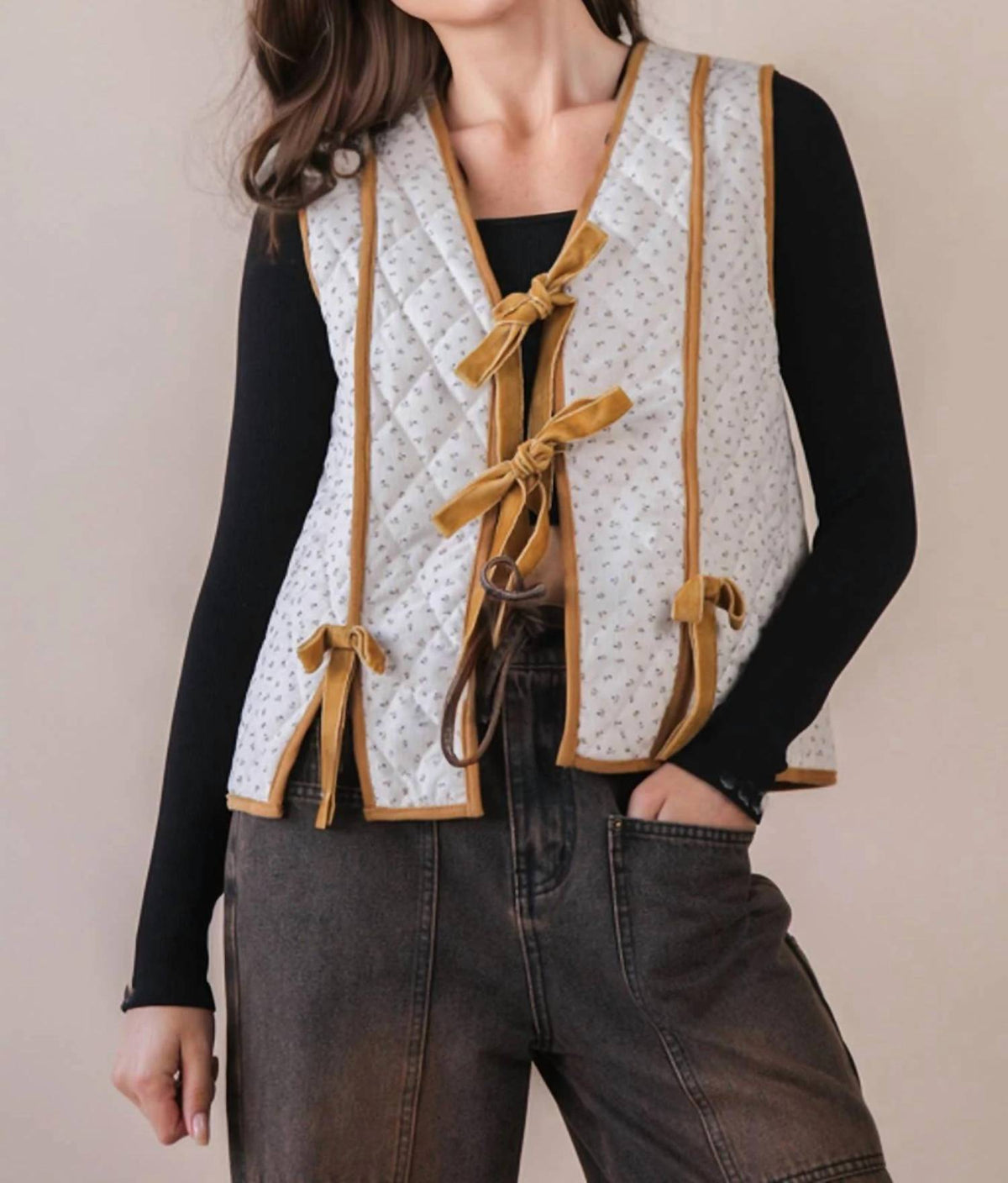 Very J - Front Contrast Binding Quilted Woven Vest