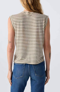 Amo - Sleeveless Love Tee