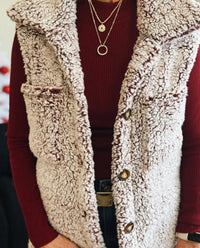 Masyal - The Soft Momentum Longline Sherpa Vest