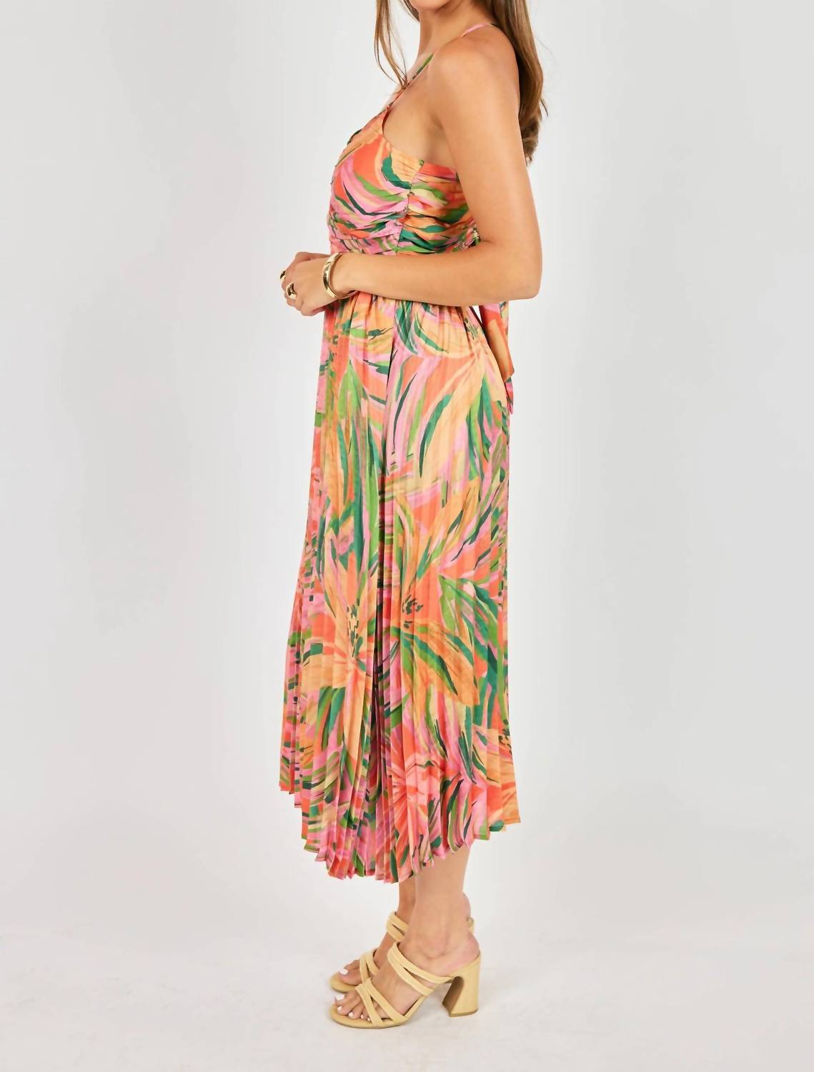 Sadie & Sage - Sunset Ridge Pleated Midi Dress