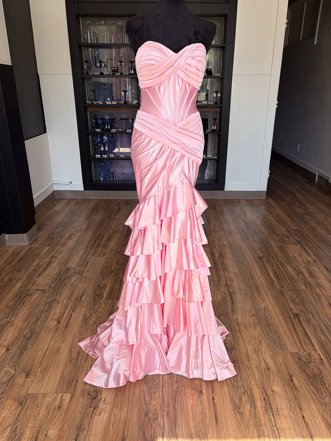 Sherri Hill - Women's Strapless Fit and Flare Dress