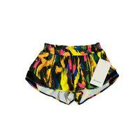 Lululemon - Women's Hotty Hot Low Rise Lined Short