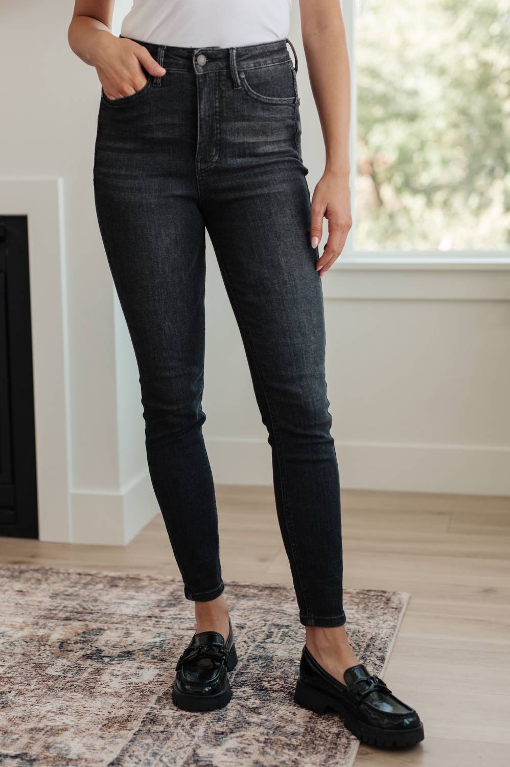Judy Blue - High Rise Control Top Skinny Jeans