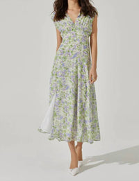 Astr - V-neck Pleated Floral Midi Dress
