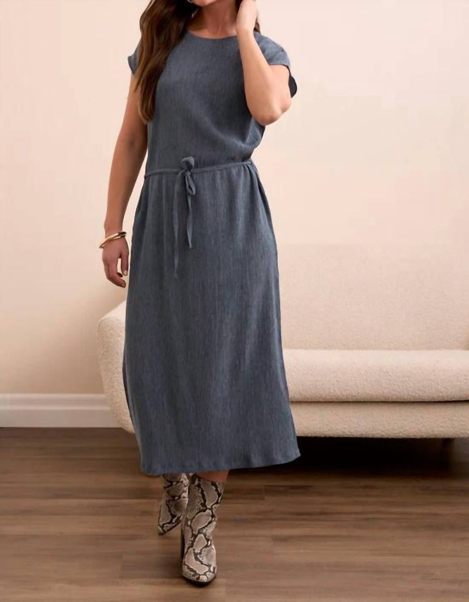 Tribal - Two Toned Crinkle Knit Belted Midi Dress