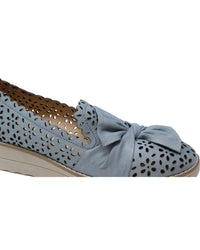 Django & Juliette - Women's Omilla Slip-on