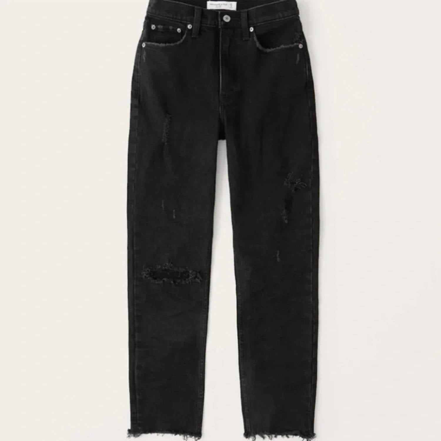 Abercrombie & Fitch - High Rise Mom Jeans