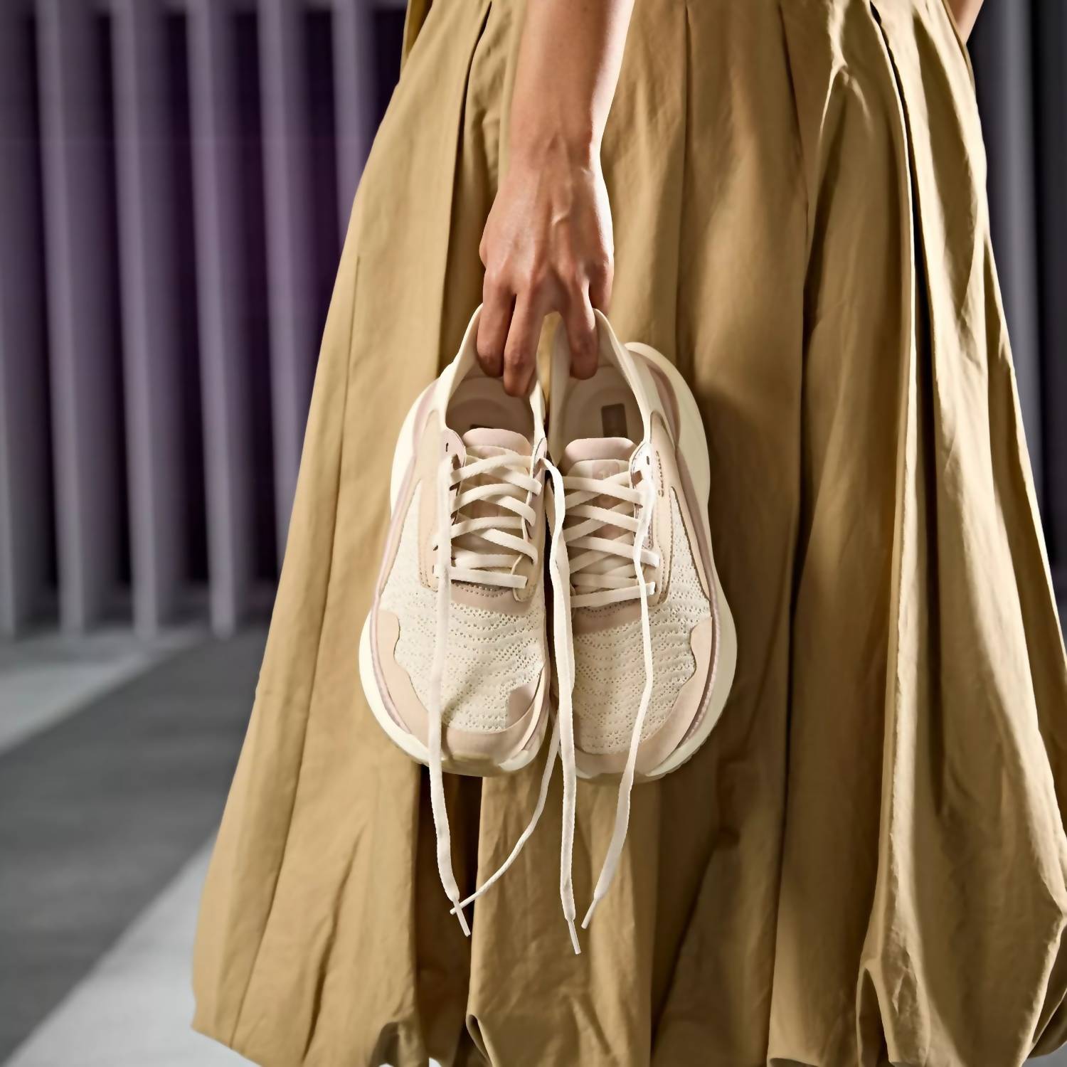 Clarks - Women's Pace Sneaker
