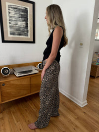 Needii - Molly Crinkle Straight Leg Relaxed Pants