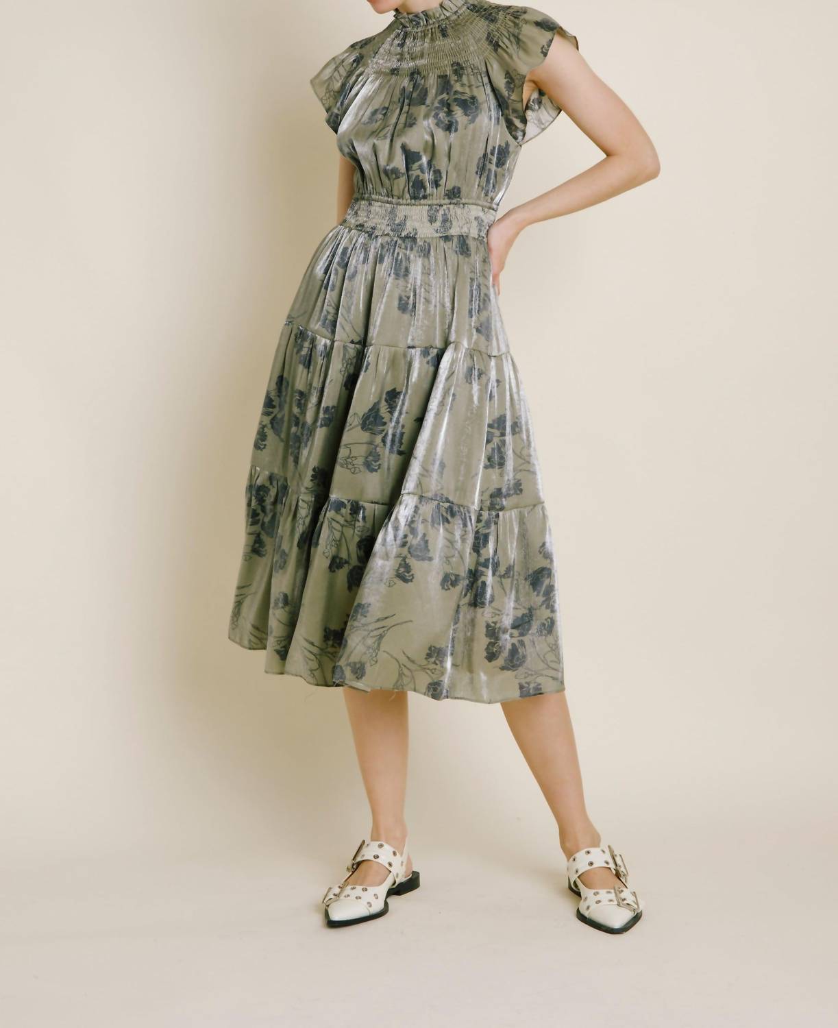 Aureum - Flutter Sleeve Dress