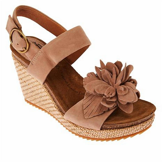 Cali Rose Wedge