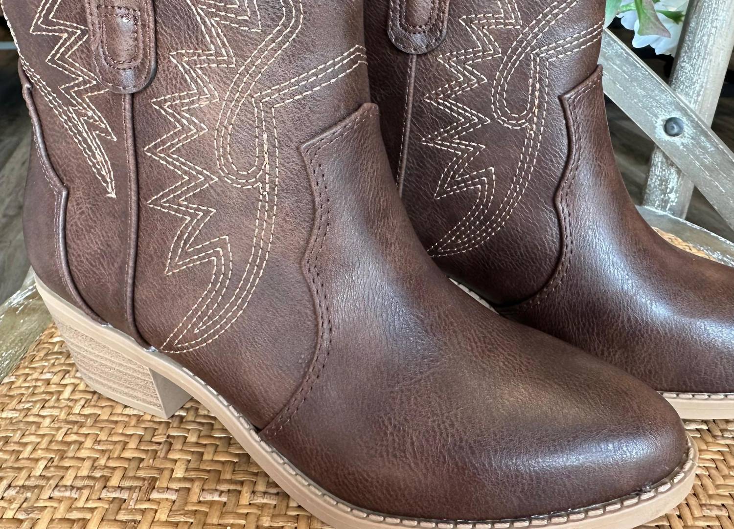 Soda - Women's Gesso Western Boot