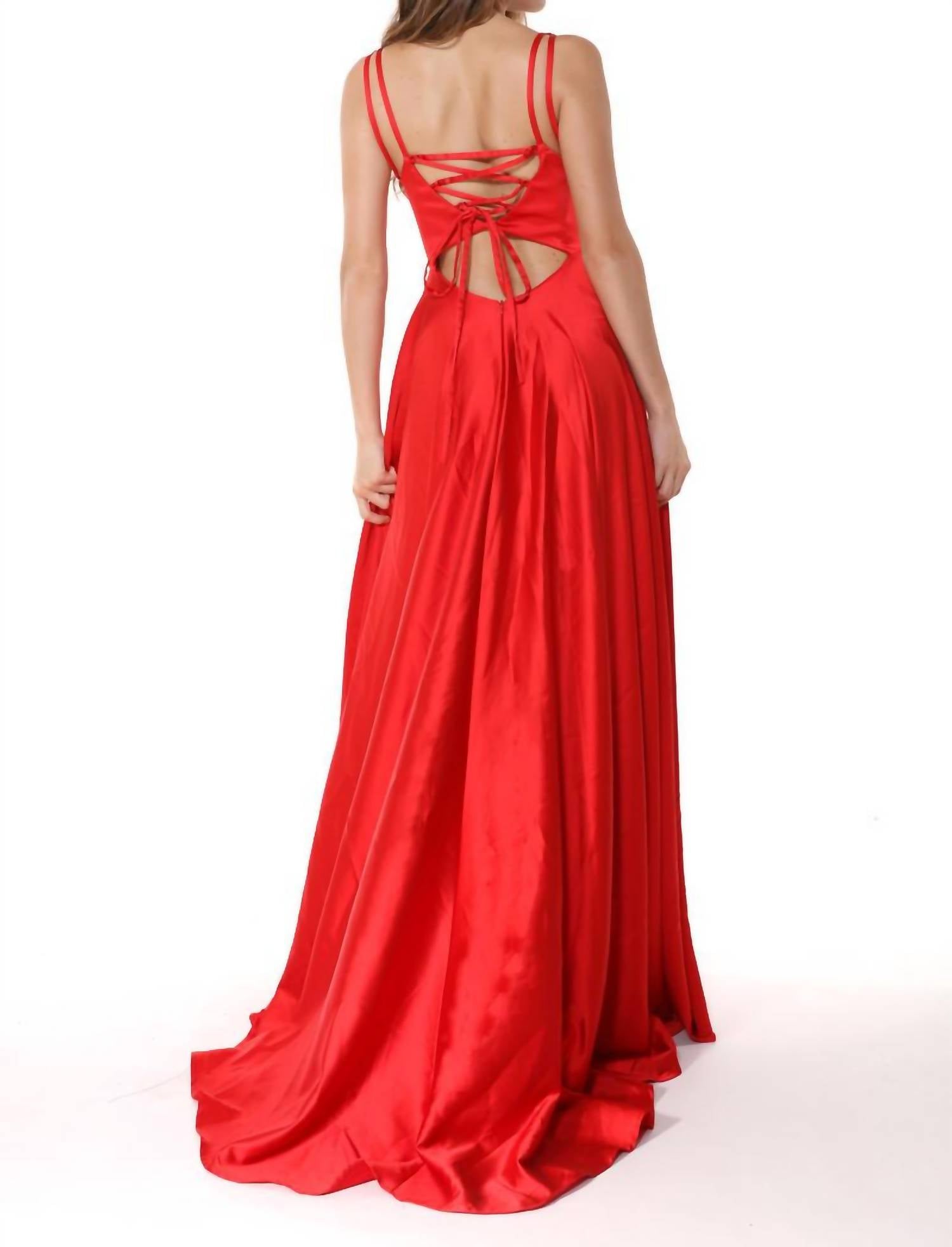 Ava Presley - Stunning Prom Dress