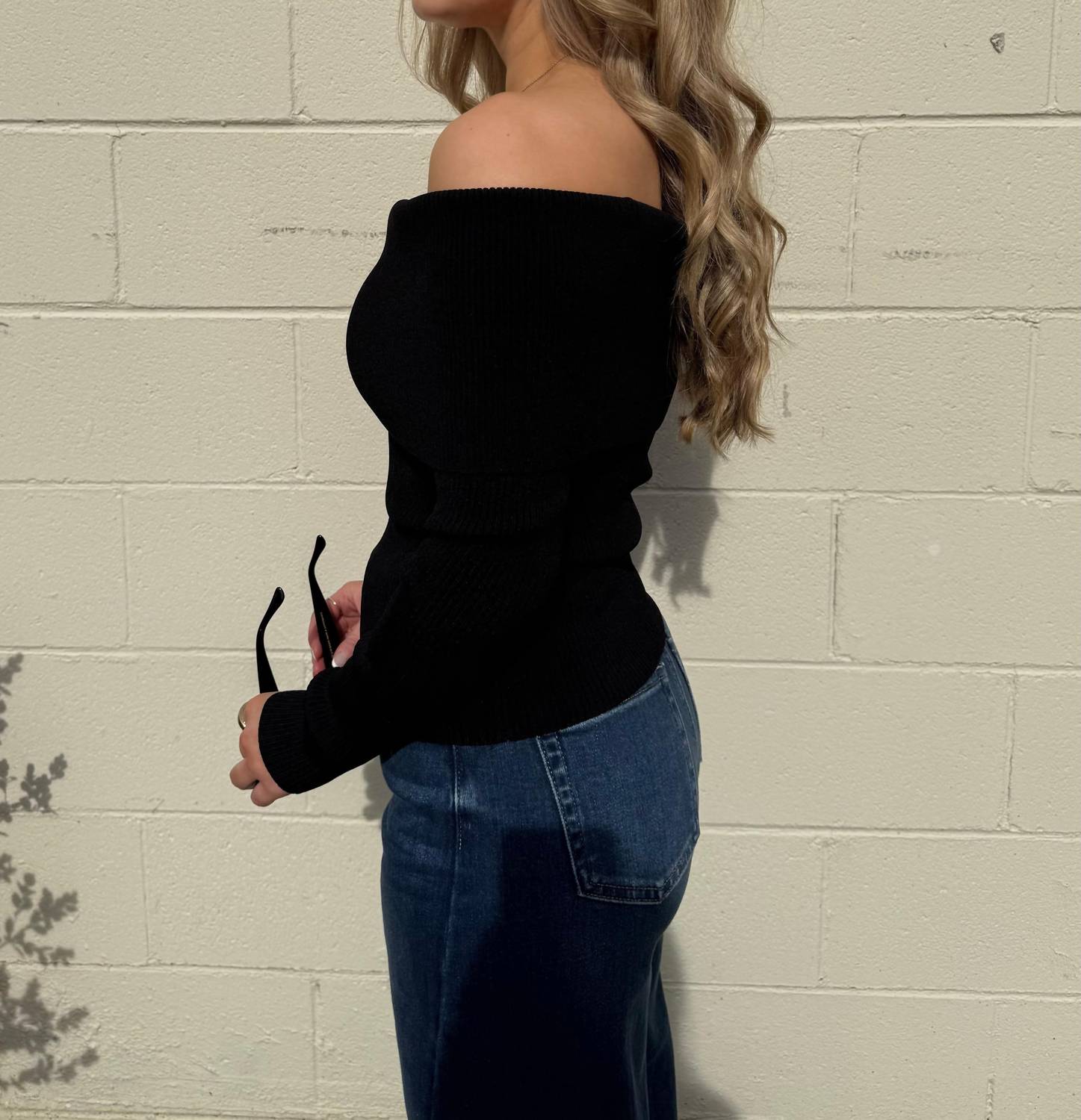 Astr - Lidia Ribbed Off Shoulder Sweater
