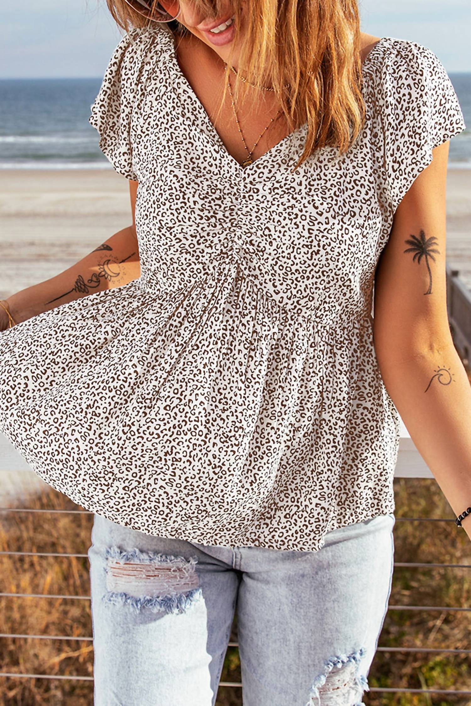 Shiying Fashion - Leopard Flutter Sleeve Babydoll Top