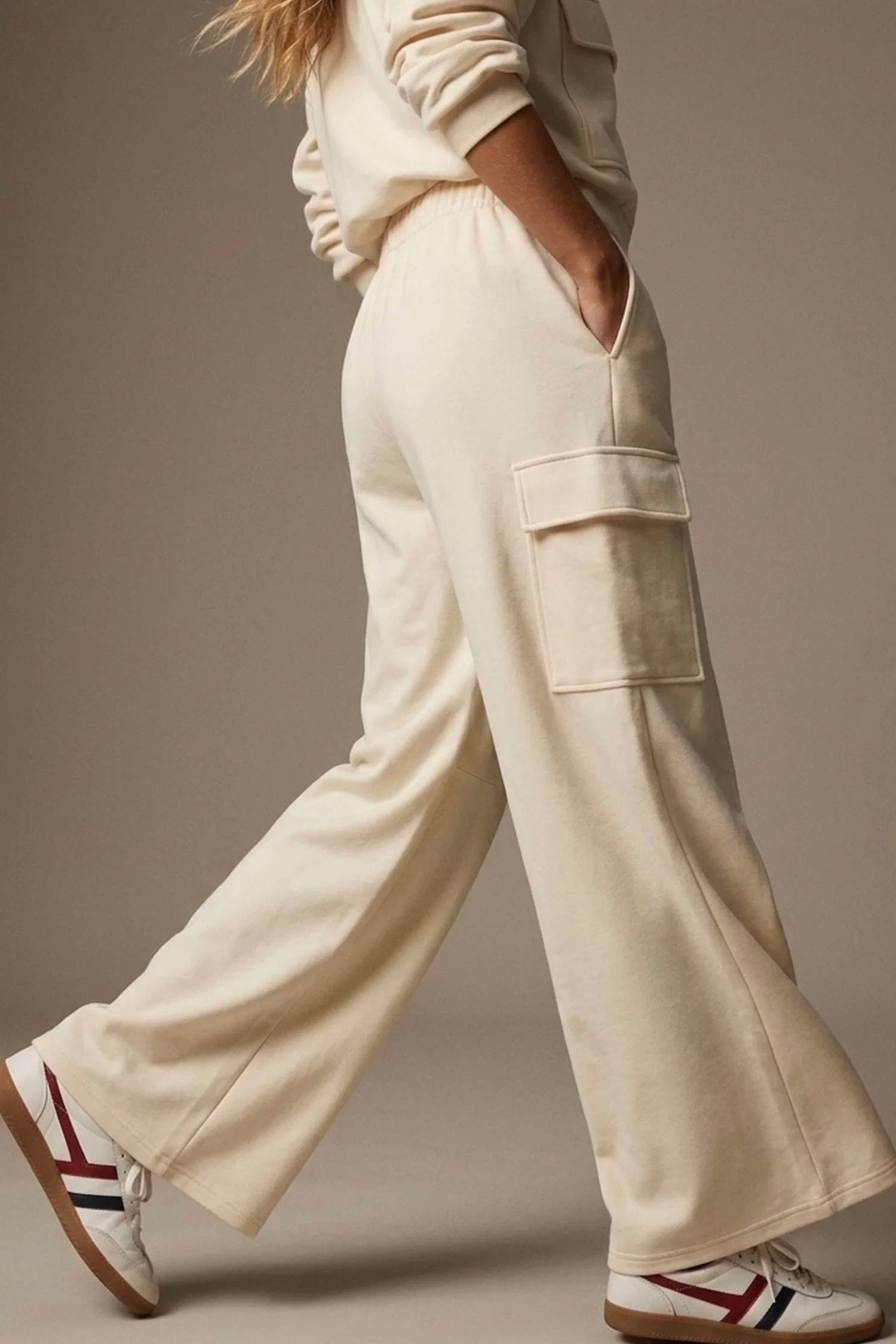 Q2 - Wide Leg Cargo Trousers