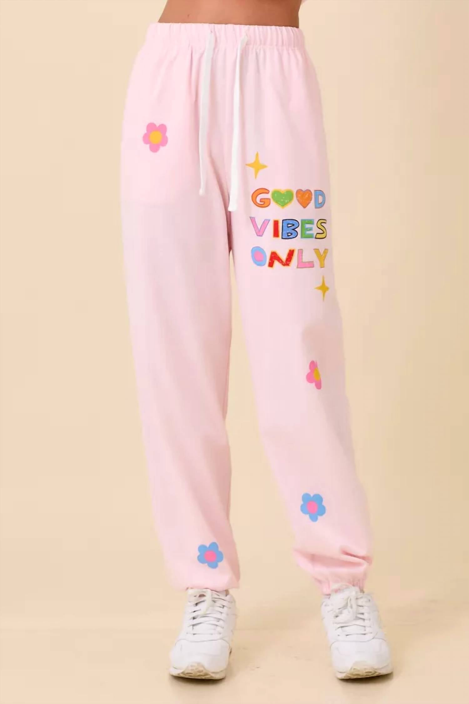 Mainstrip - Good Vibes Lougewear Set