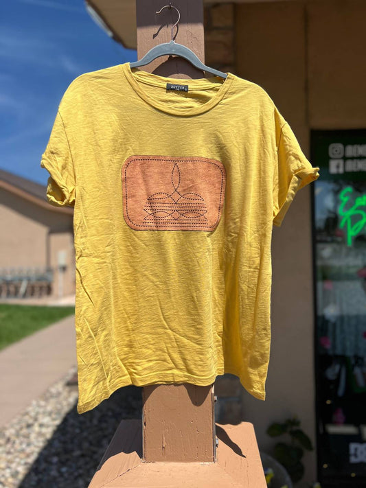 Zutter - Women's Puff Boot Stitch Patch Graphic T-shirt