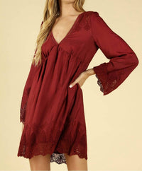 Honey Punch - Heaven's Touch Lace Dress