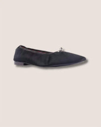 Gini & Albert - Women's The Nan Ballet In Ebony Hair-on Flats