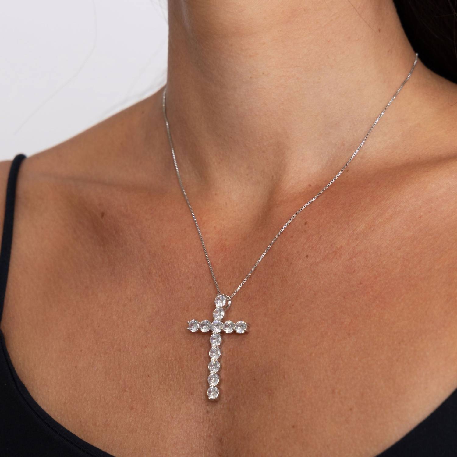 Sahira Jewelry Design - Women's Faith Cross Pendant