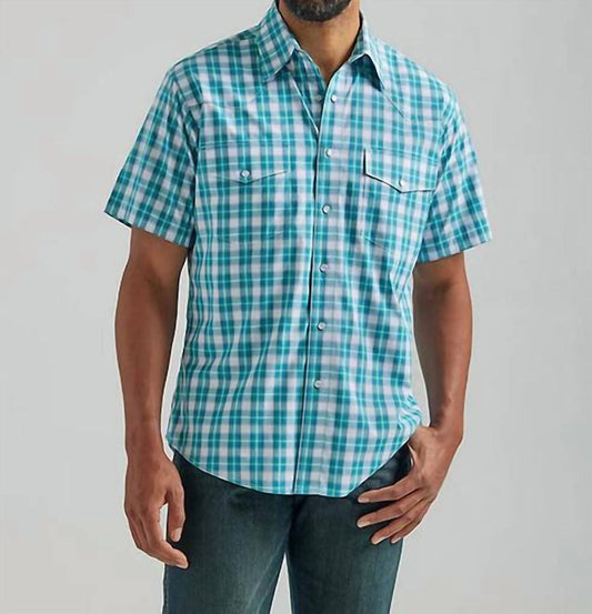 Men's Wrinkle Resist Short Sleeve Western Snap Shirt