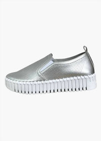 Ilse Jacobsen - Women's Metallic Platform Shoes