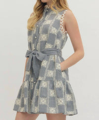 Entro - Lacy And Gingham Sleeveless Mini Dress