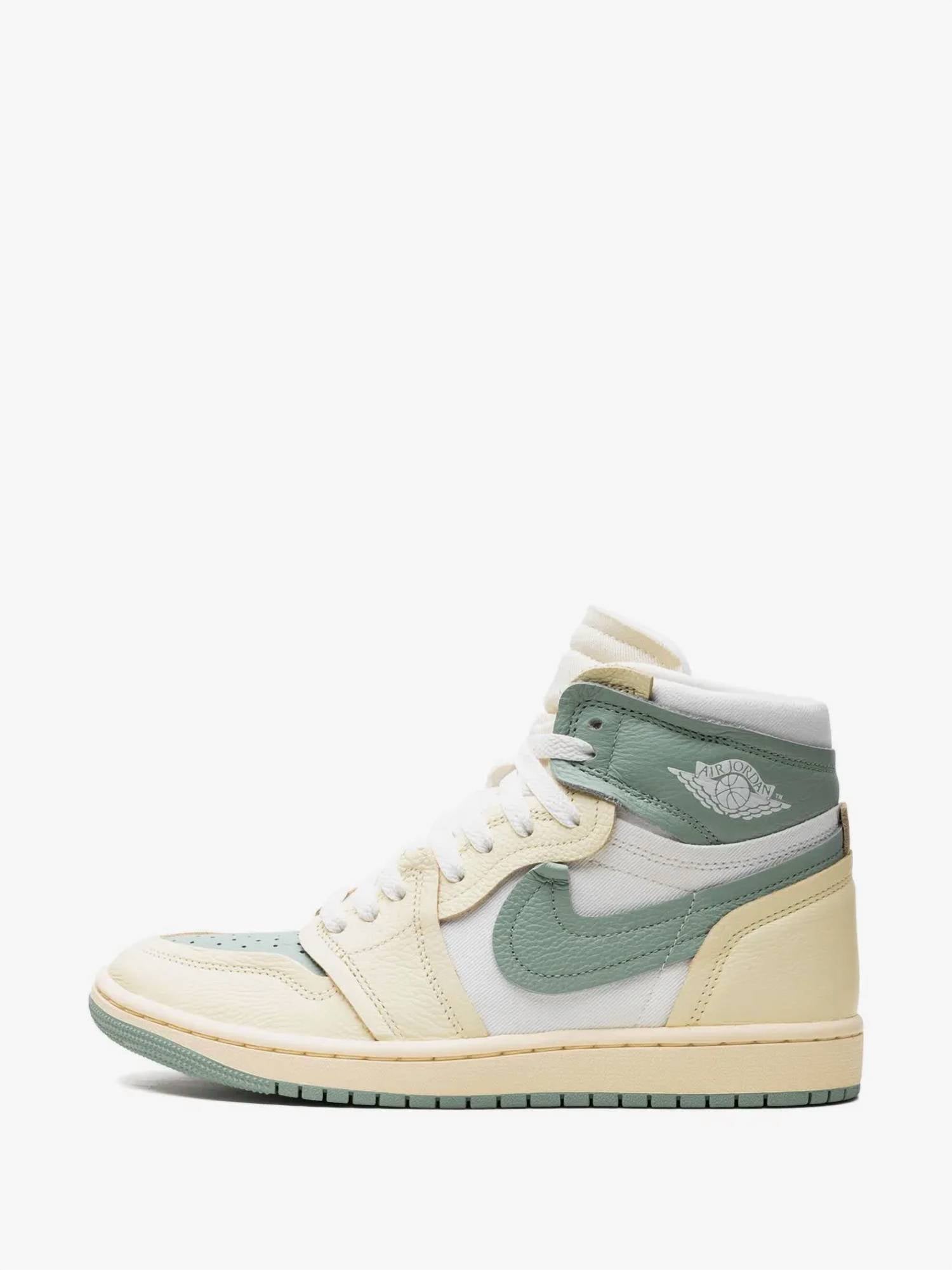 Jordan - Women's Air Jordan 1 Sneaker