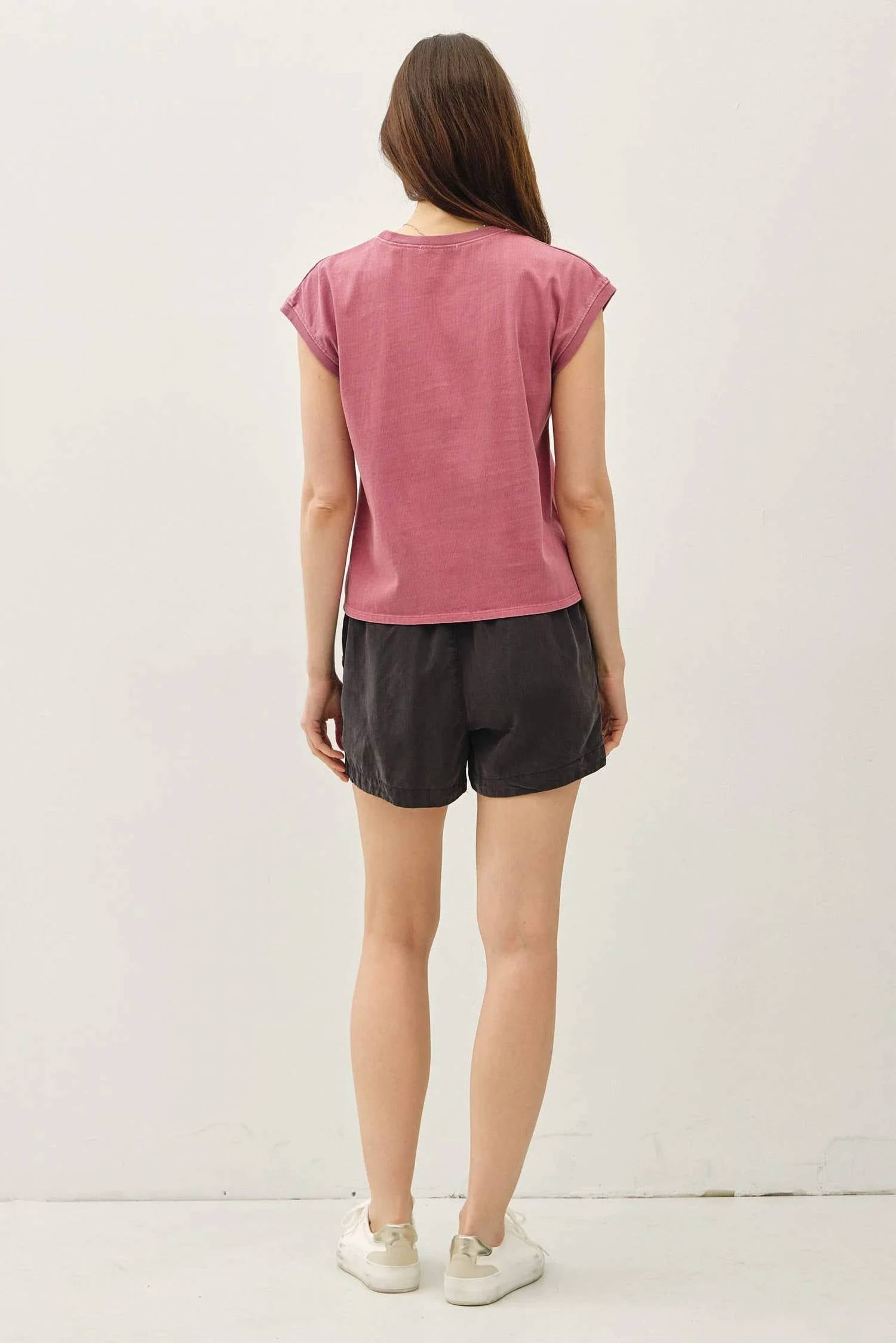 Be Cool - Linny Acid Wash Cap Tee