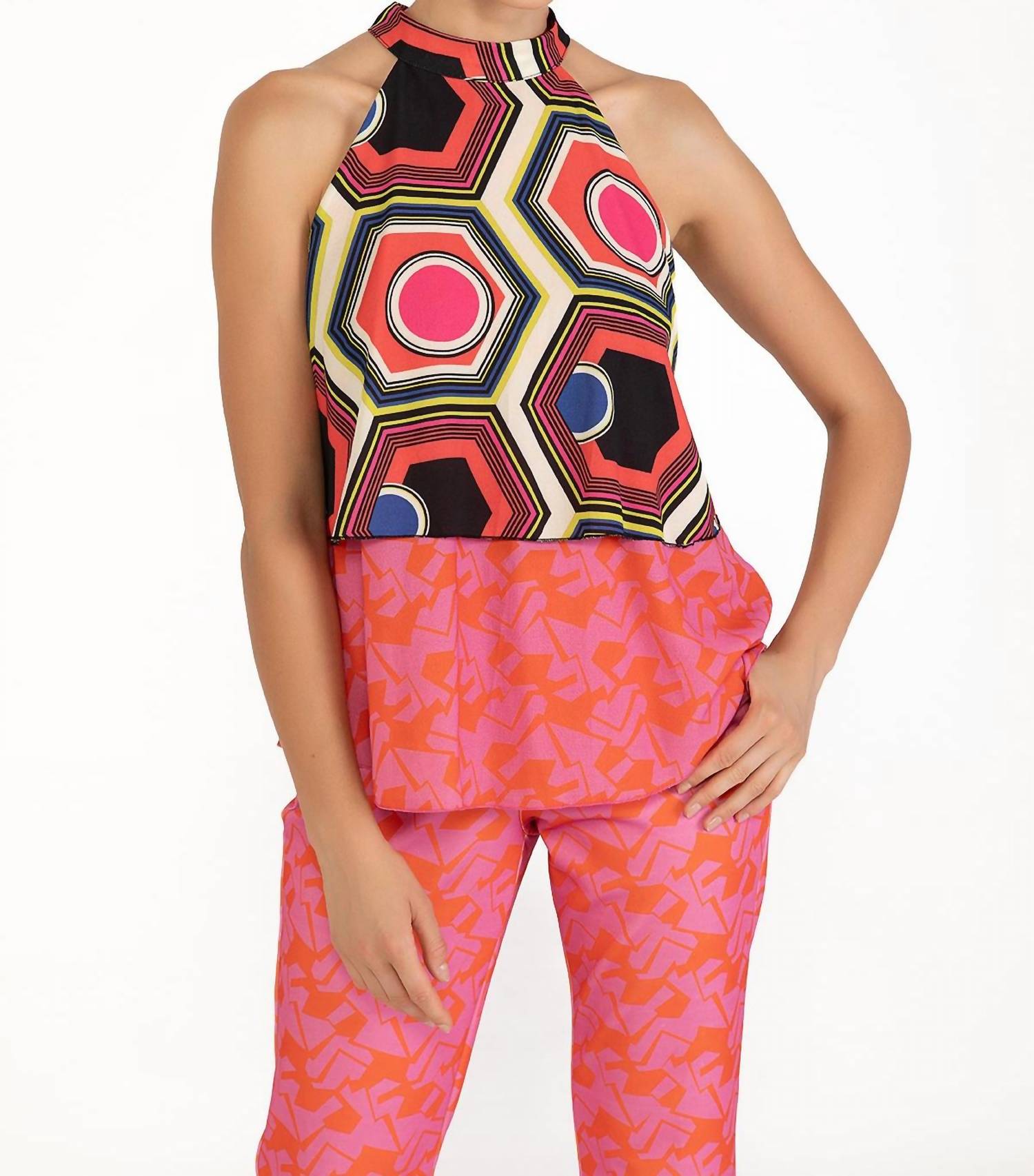 Isle By Melis Kozan - Lotus Top