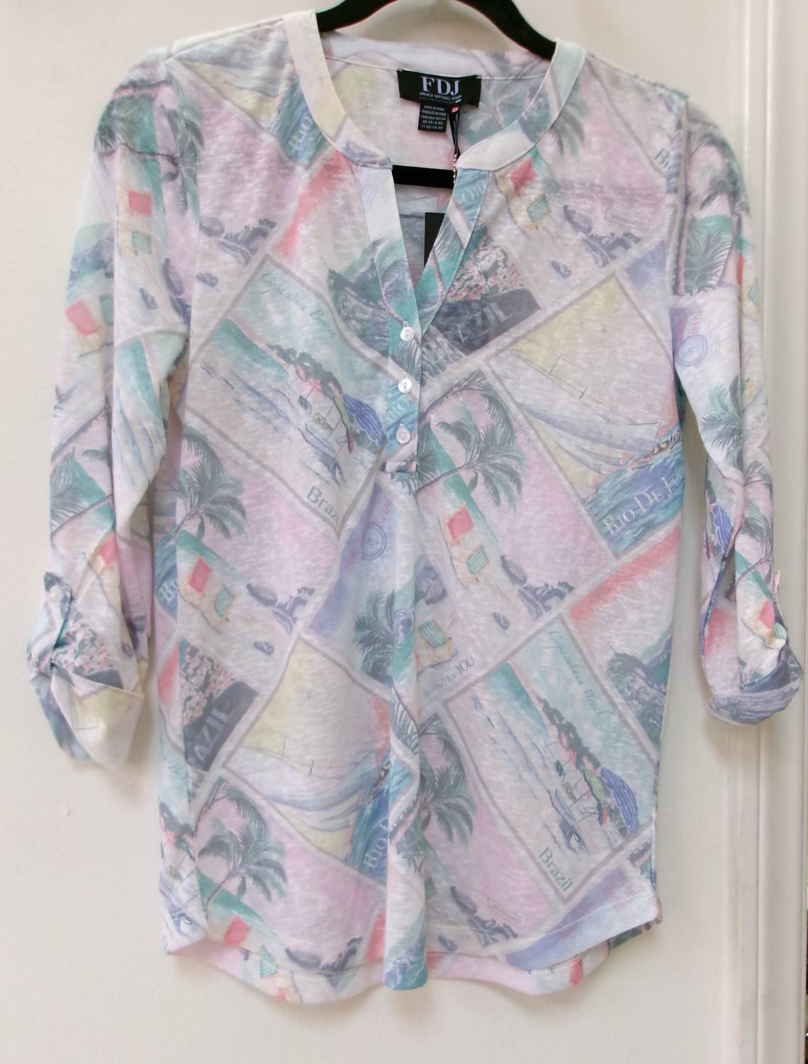 Fdj - Women's 3/4 Tab Sleeve And V-neckline Blouse